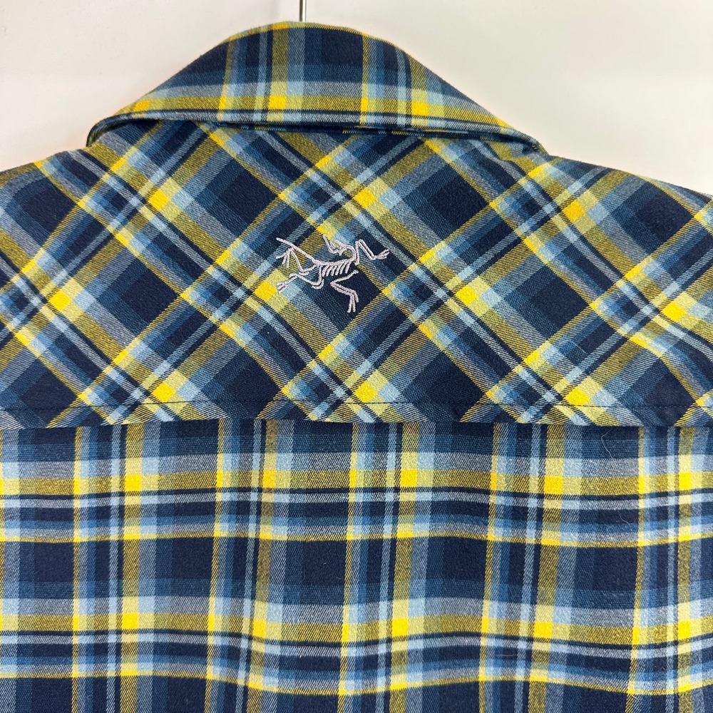 Arc'teryx Gryson Snap Button Blue and Yellow Plaid Casual Button Down Shirt - Picture 4 of 7